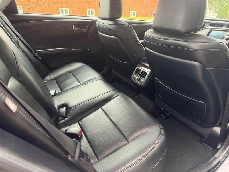 Toyota Avalon XLE 2014