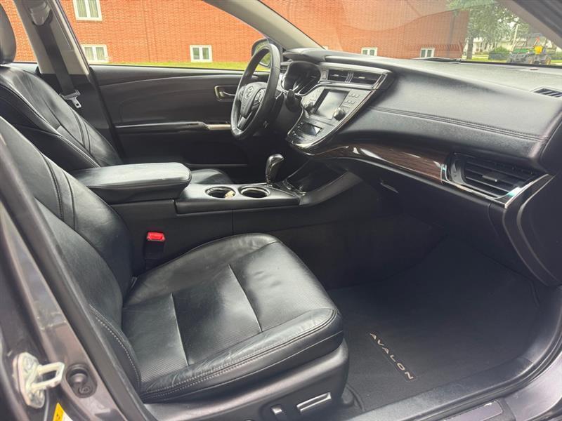 Toyota Avalon XLE 2014