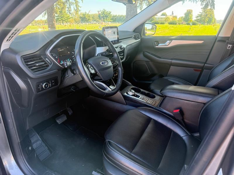 Ford Escape photo 7