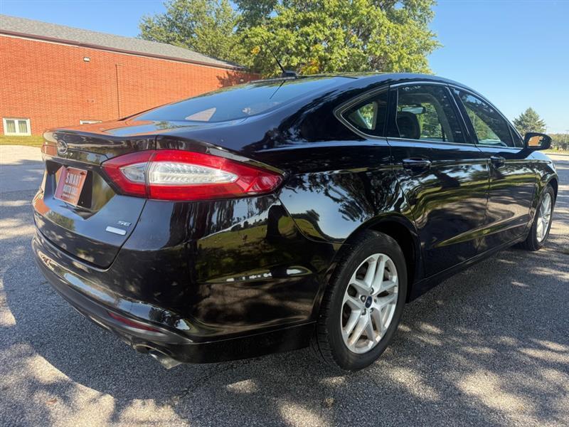 Ford Fusion SE 2016