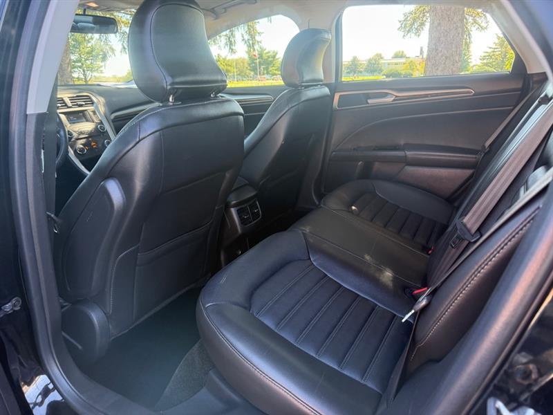 Ford Fusion SE 2016