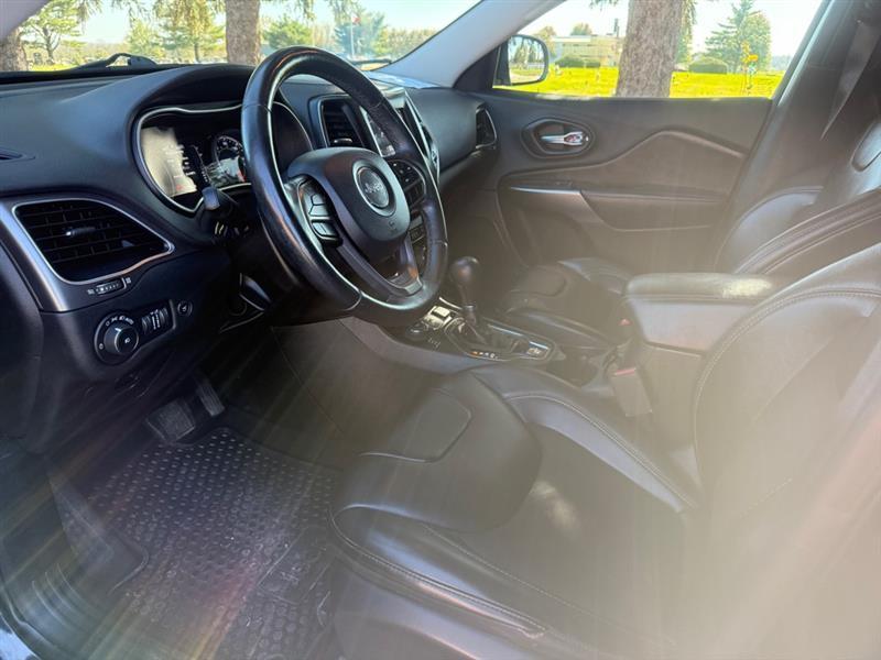 Jeep Cherokee Latitude Plus 4WD 2019