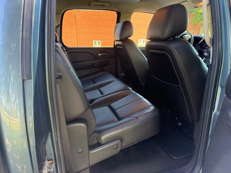 Chevrolet Silverado 1500 LTZ Crew Cab 4WD 2010