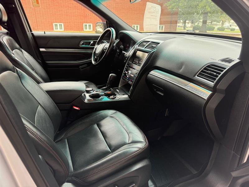 Ford Explorer Sport 4WD 2016