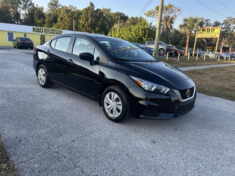 2022 Nissan Versa Sedan S