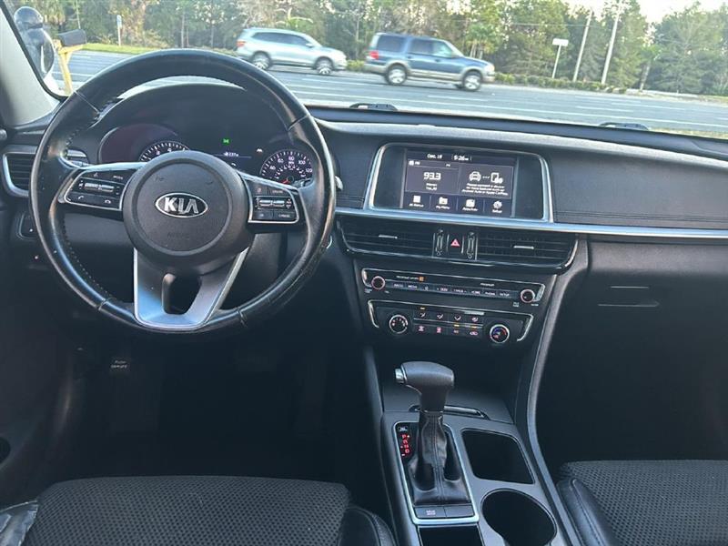 Kia Optima  2020