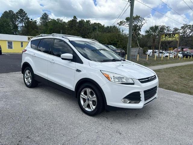 White 2015 Ford Escape SE FWD SUV / Crossover Front-Wheel Drive Automatic