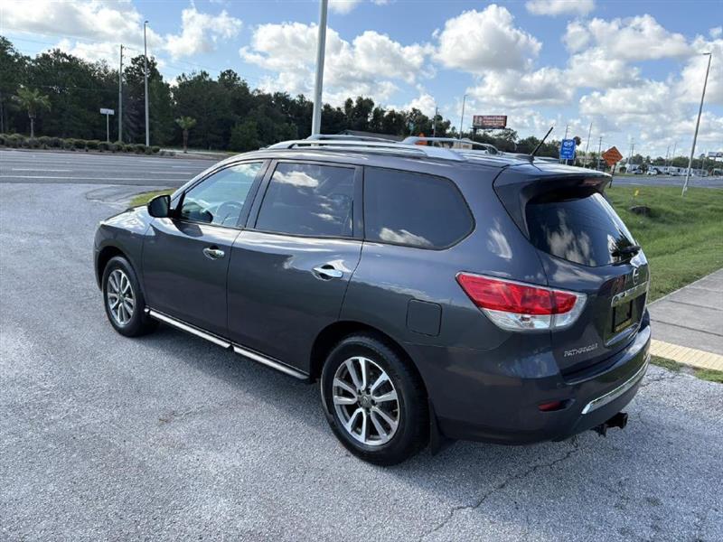 Nissan Pathfinder  2013