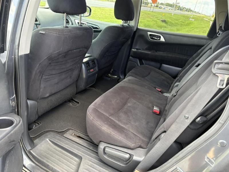 Nissan Pathfinder  2013
