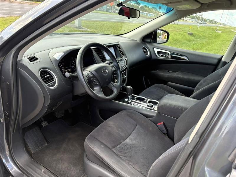 Nissan Pathfinder  2013