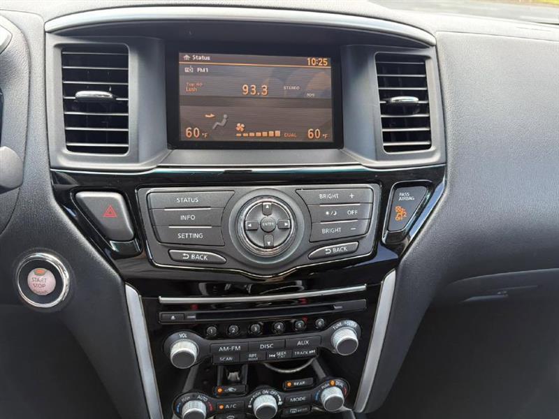 Nissan Pathfinder  2013