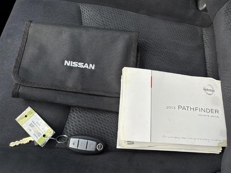 Nissan Pathfinder  2013