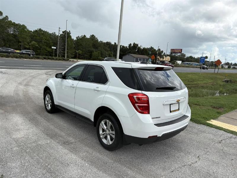 2017 Chevrolet Equinox LS - Photo 6