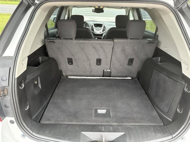 2017 Chevrolet Equinox LS - Photo 12