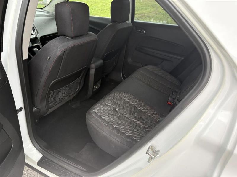 2017 Chevrolet Equinox LS - Photo 15