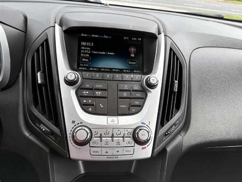 2017 Chevrolet Equinox LS - Photo 19