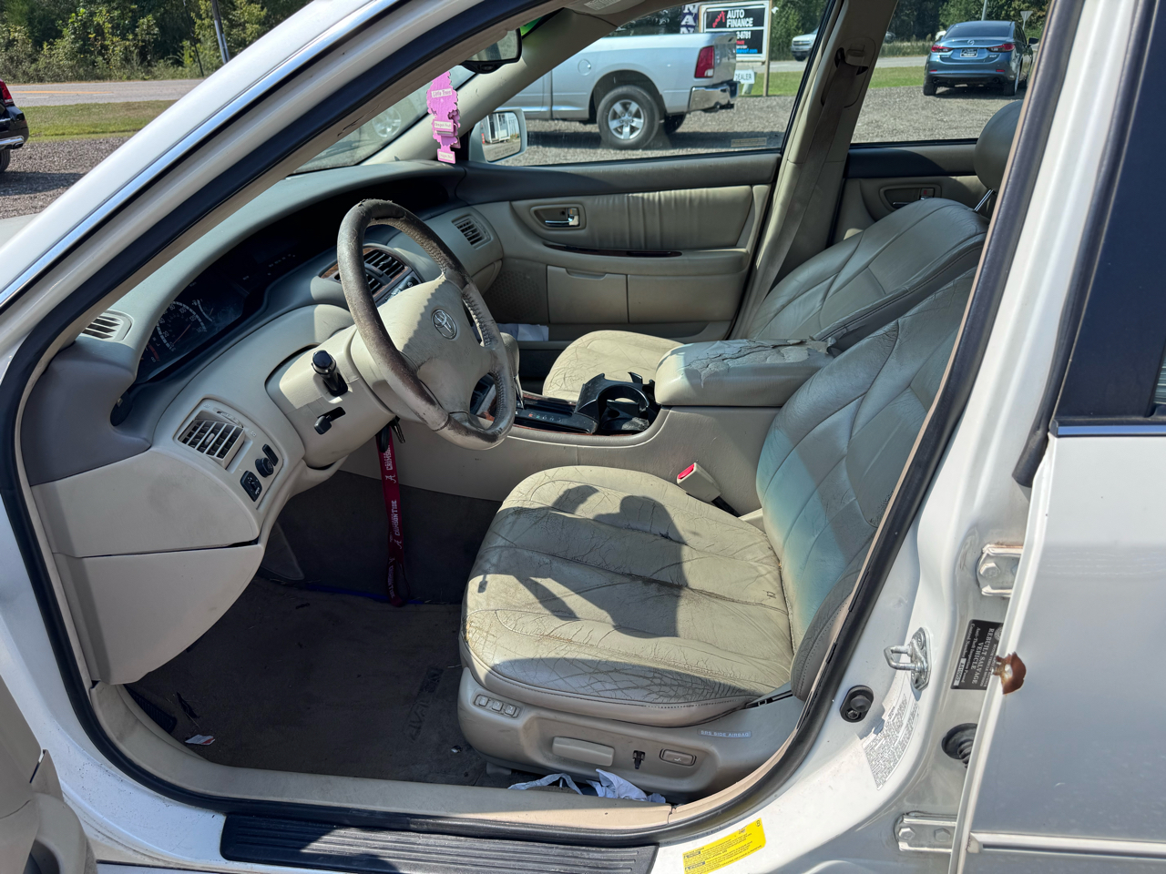 Toyota Avalon XL 2002