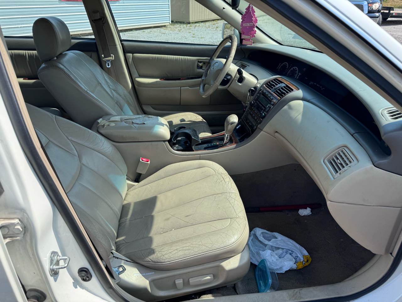 Toyota Avalon XL 2002