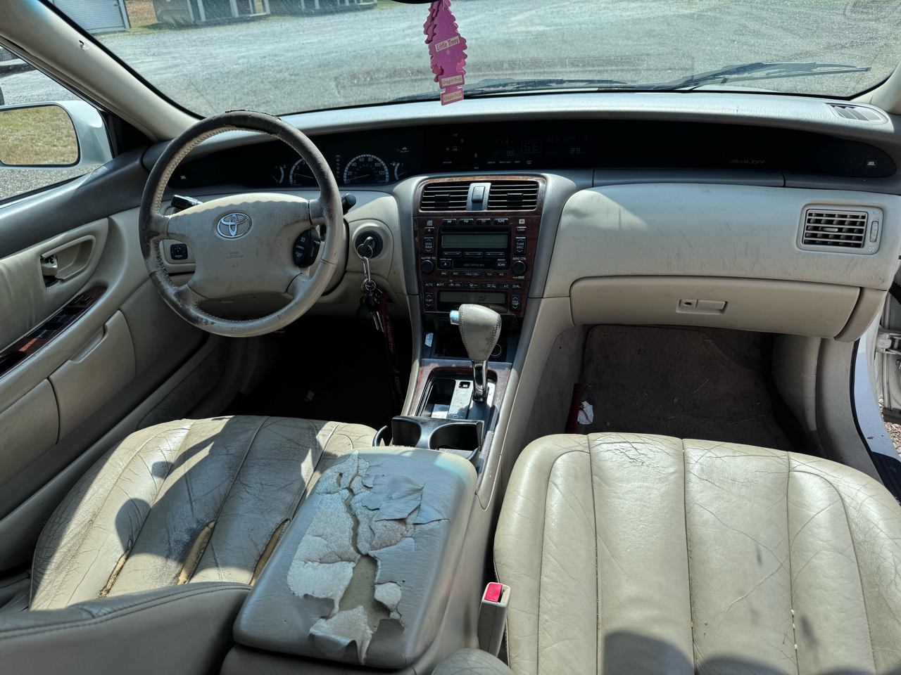 Toyota Avalon XL 2002