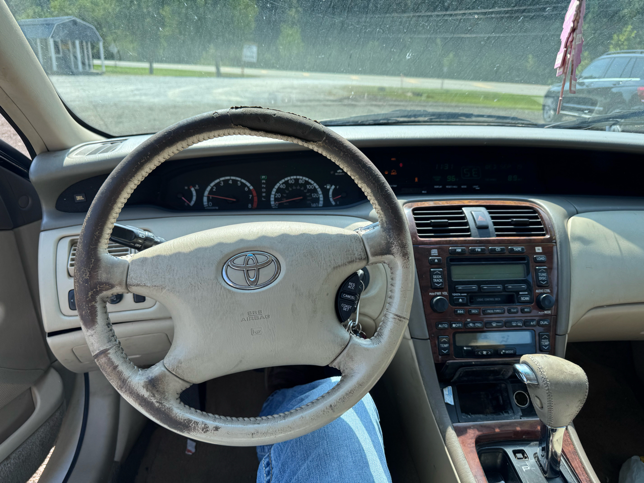Toyota Avalon XL 2002
