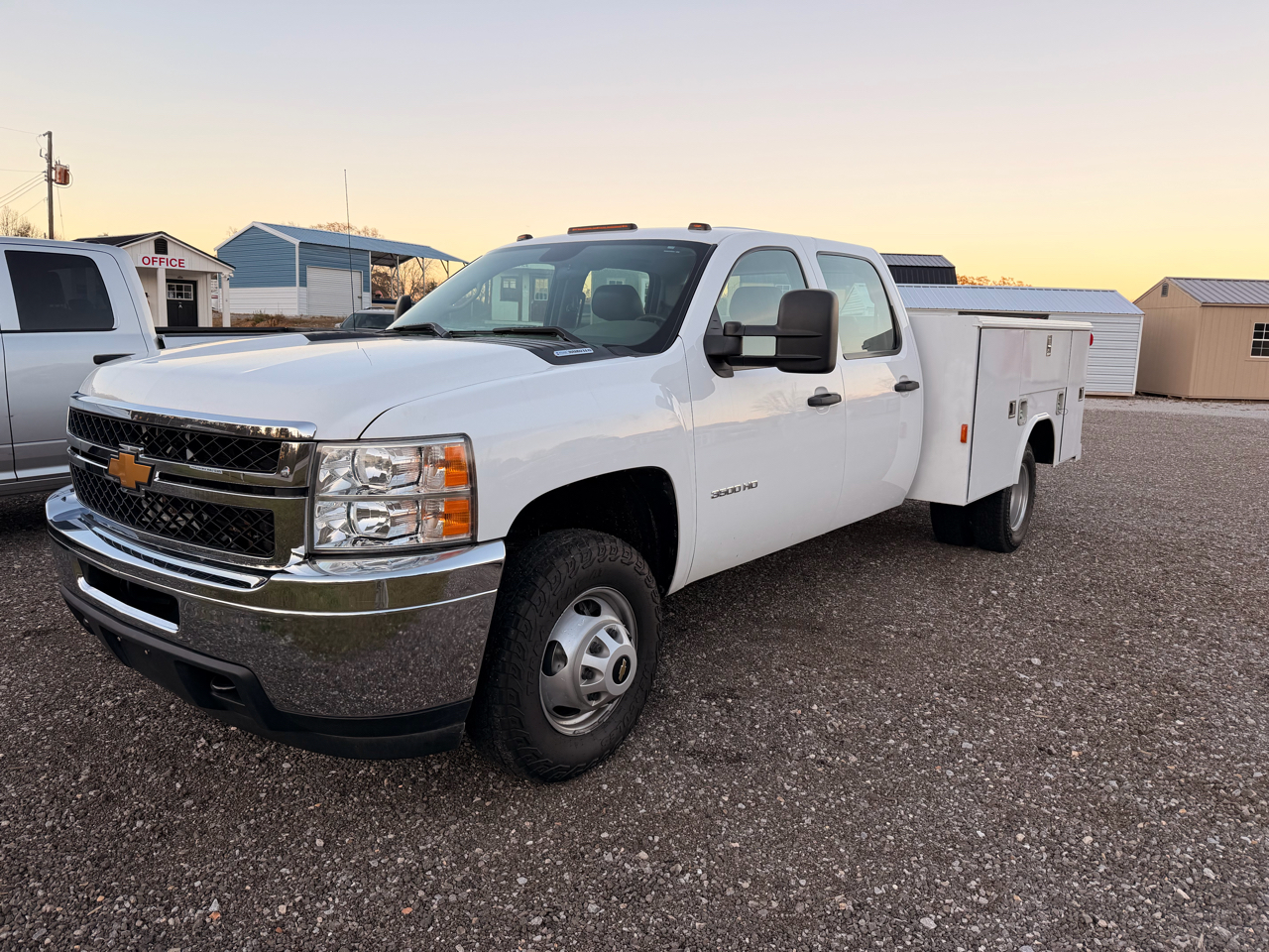 2013 Chevrolet Silverado 3500 Chassis Cab Work Truck's photo