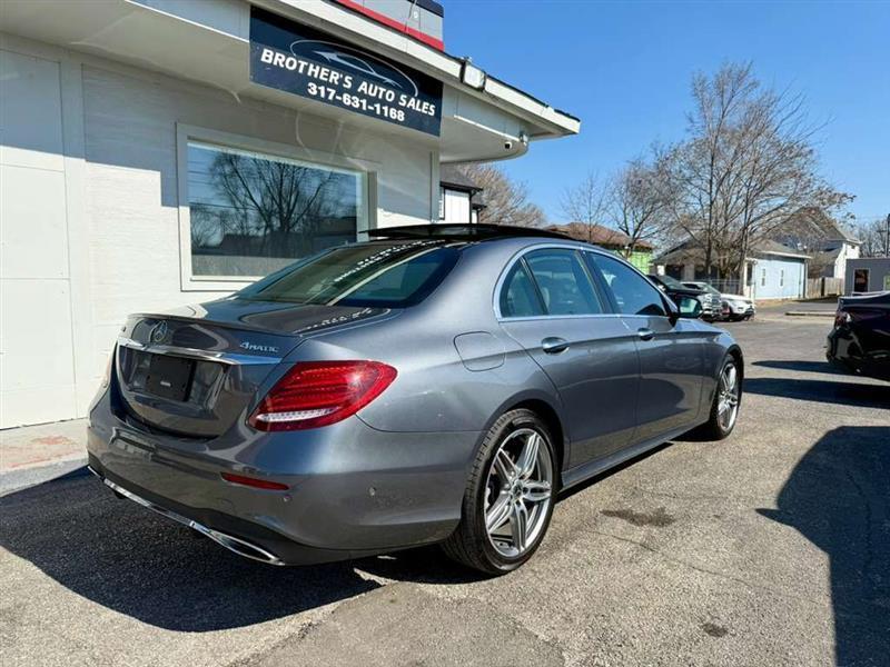 Mercedes-Benz E-Class E300 Luxury 4MATIC Sedan 2019