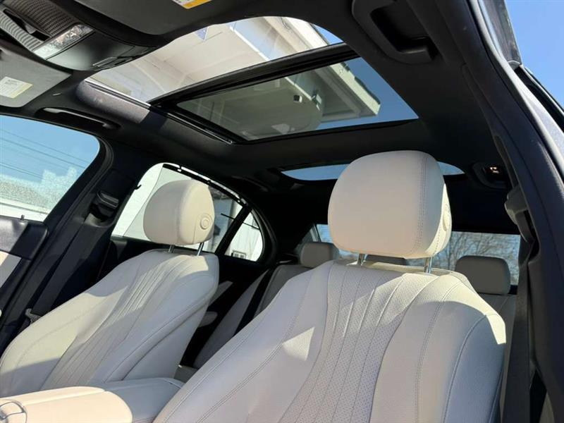 Mercedes-Benz E-Class E300 Luxury 4MATIC Sedan 2019