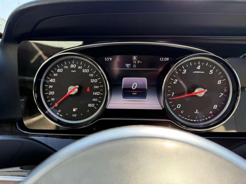 Mercedes-Benz E-Class E300 Luxury 4MATIC Sedan 2019