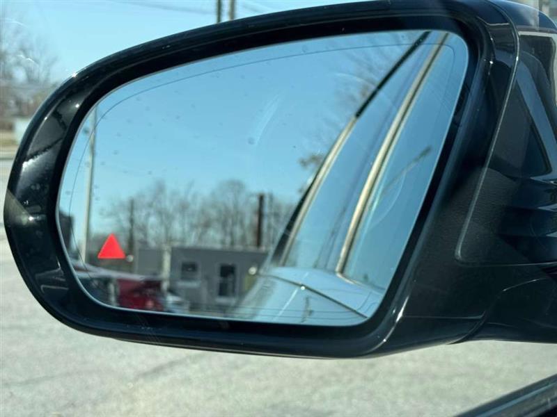 Mercedes-Benz E-Class E300 Luxury 4MATIC Sedan 2019