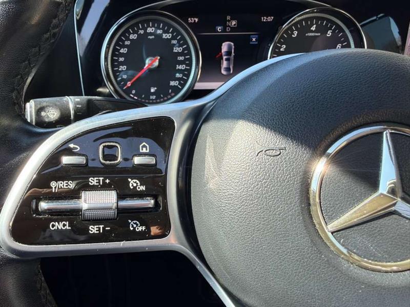 Mercedes-Benz E-Class E300 Luxury 4MATIC Sedan 2019