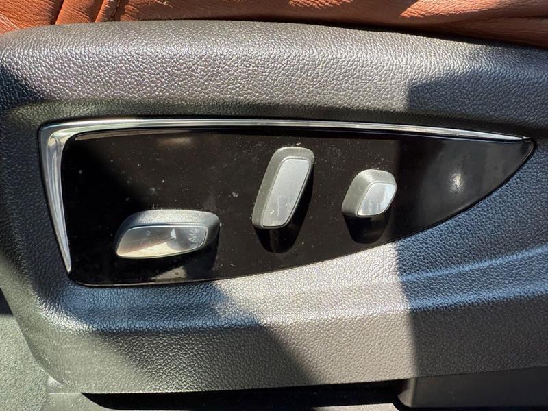 Cadillac Escalade Premium 4WD 2017