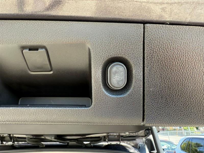 Cadillac Escalade Premium 4WD 2017