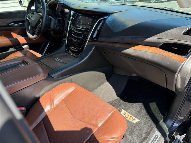 Cadillac Escalade Premium 4WD 2017