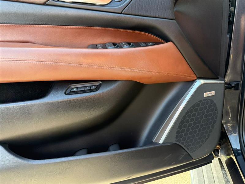 Cadillac Escalade Premium 4WD 2017