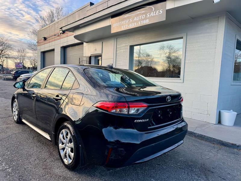 Toyota Corolla LE 2021