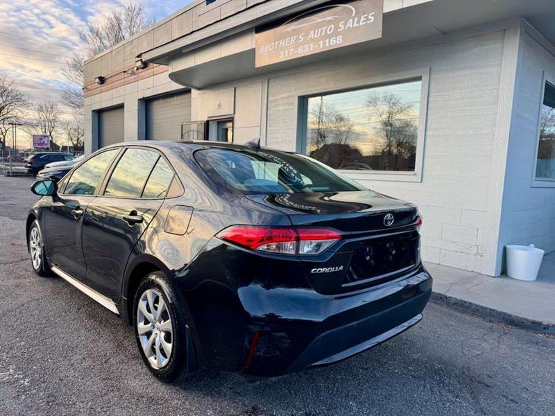 Toyota Corolla LE 2021