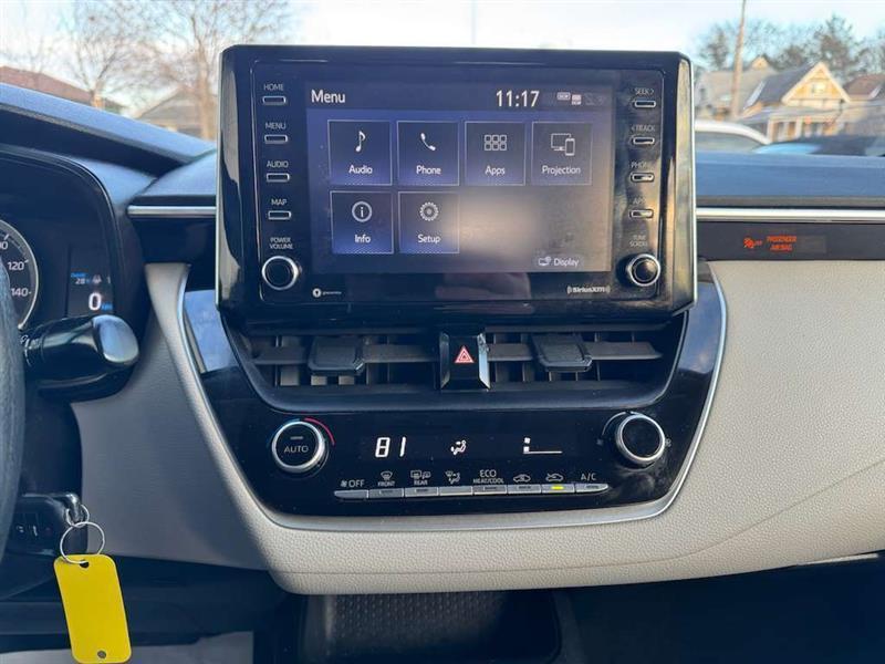 Toyota Corolla LE 2021