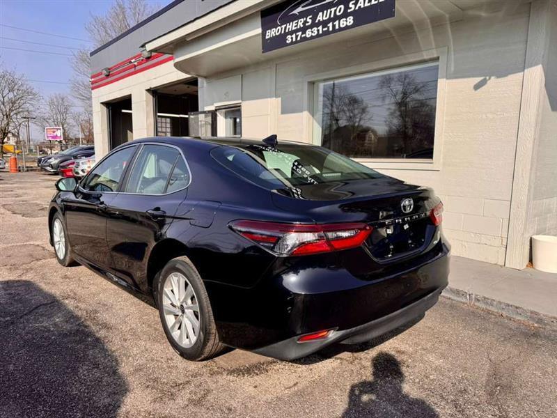 Toyota Camry LE 2022