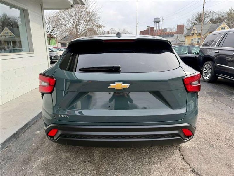 Chevrolet Trax LS 2025