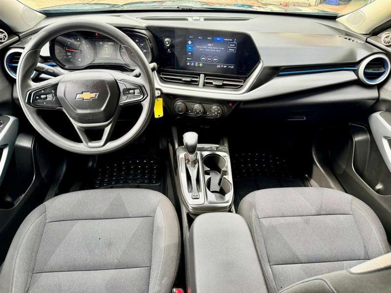 Chevrolet Trax LS 2025