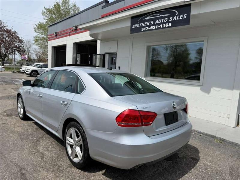 Volkswagen Passat 2.0L TDI SE AT 2014