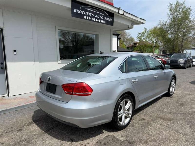Volkswagen Passat 2.0L TDI SE AT 2014