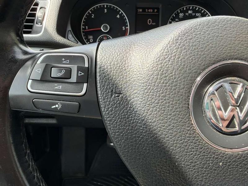 Volkswagen Passat 2.0L TDI SE AT 2014