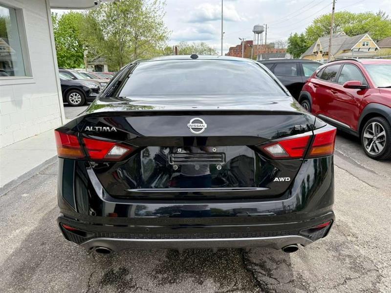 Nissan Altima 2.5 SR AWD 2020