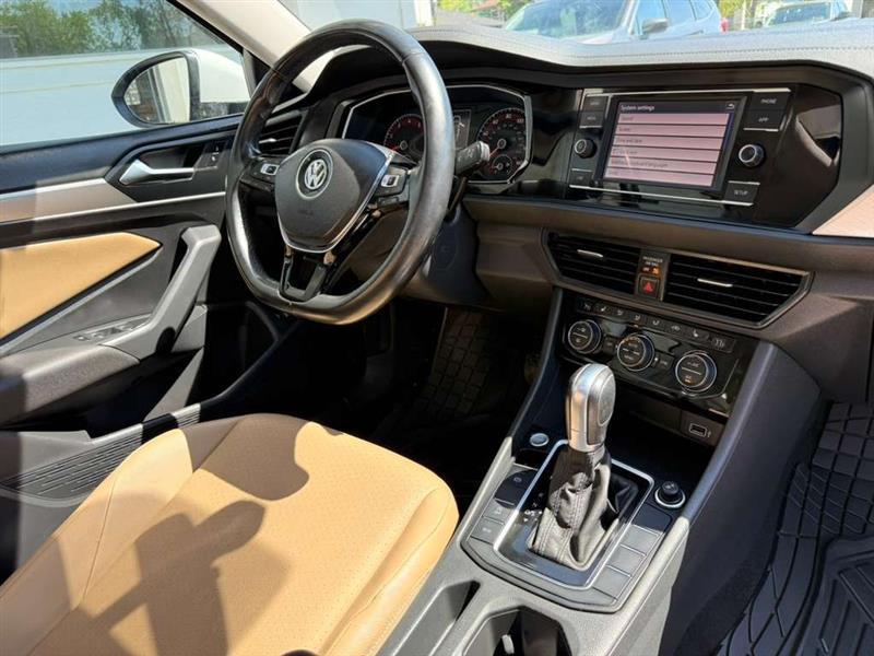 Volkswagen Jetta 1.4T S 8A 2019