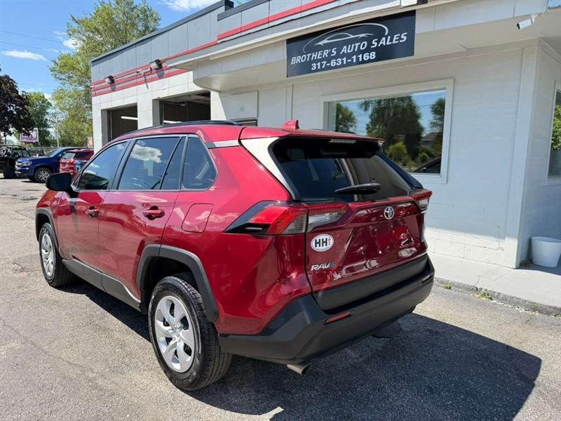 Toyota RAV4 LE 2019