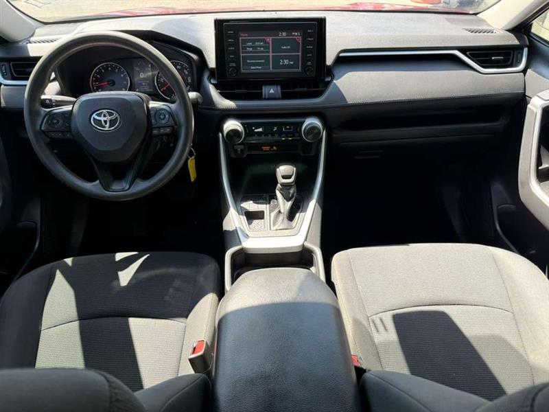 Toyota RAV4 LE 2019