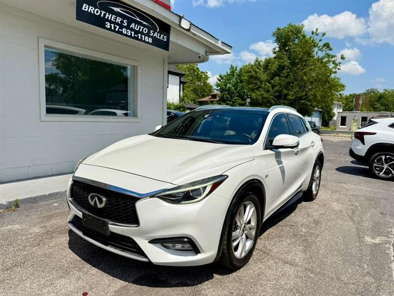 2017 INFINITI QX30