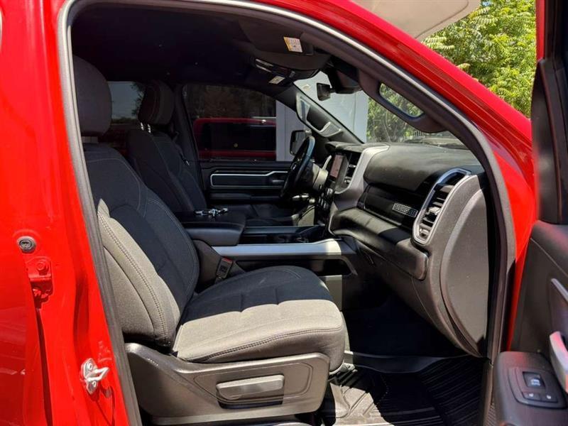 RAM 1500 Big Horn Quad Cab 4WD 2022