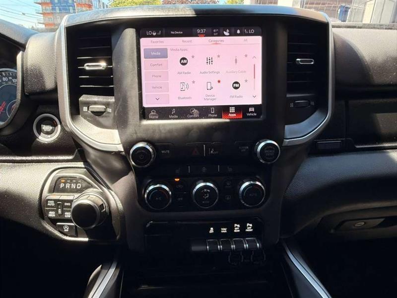 RAM 1500 Big Horn Quad Cab 4WD 2022